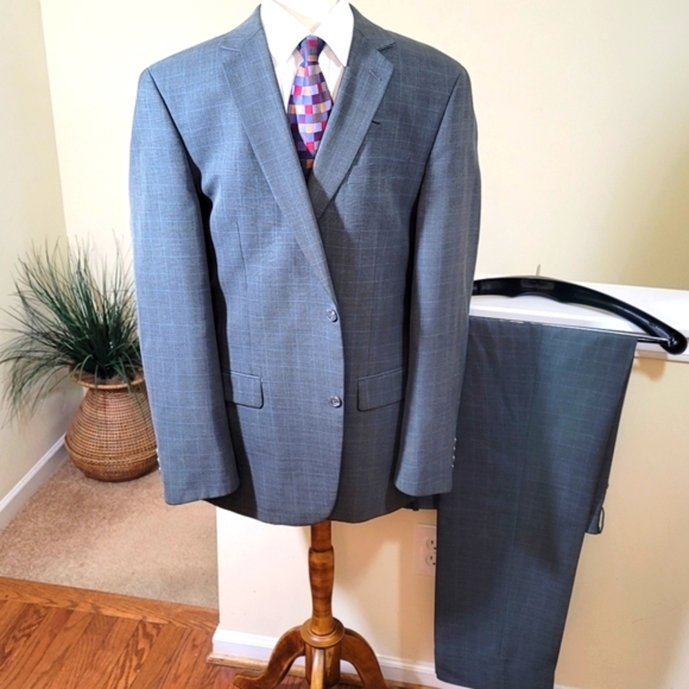 Michael Kors Classic-Fit Suit - Picture 5 of 10